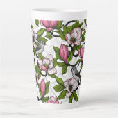 Bloomende magnolia en titmuisvogel latte mok (Voorkant)