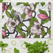 Bloomende magnolia en titmuisvogel theedoek (Gevouwen)