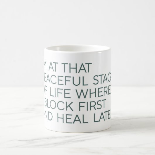 Bloquer d'abord, guérir ensuite - Tasse minimalist (Centre)