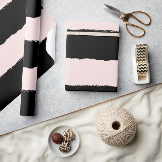 Blozen & Zwarte Ruw-Rand Strepenpatroon Trouwjurk Cadeaupapier (Crafts)