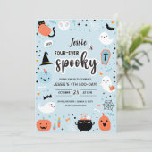 Blue and Orange Halloween 4th Birthday Invitation (Debout devant)