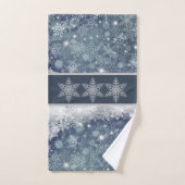 Blue and Silver Snowflake Pattern Holiday Bad Handdoek (Handdoek)
