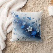 Blue and White Floral Vine Throw Pillow Kussen (Deken)