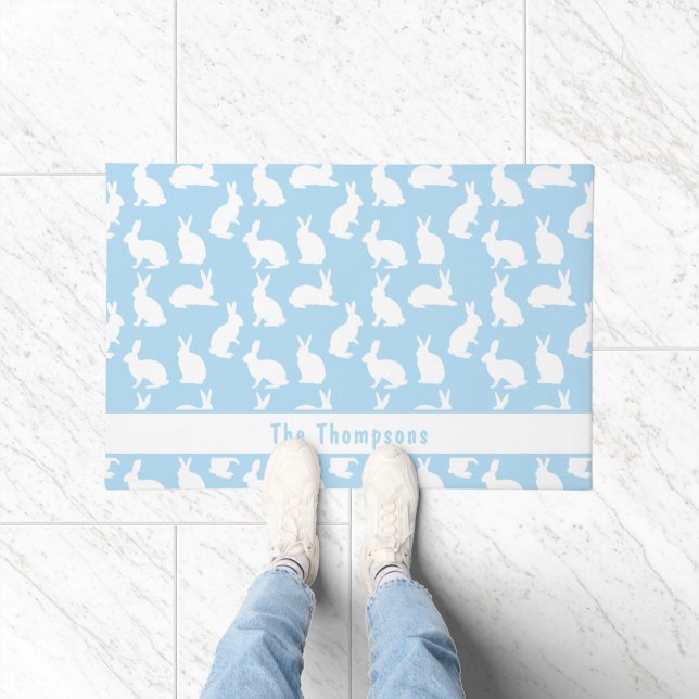 Blue And White Pattern Of Bunnies With A Name Deurmat (Binnen)