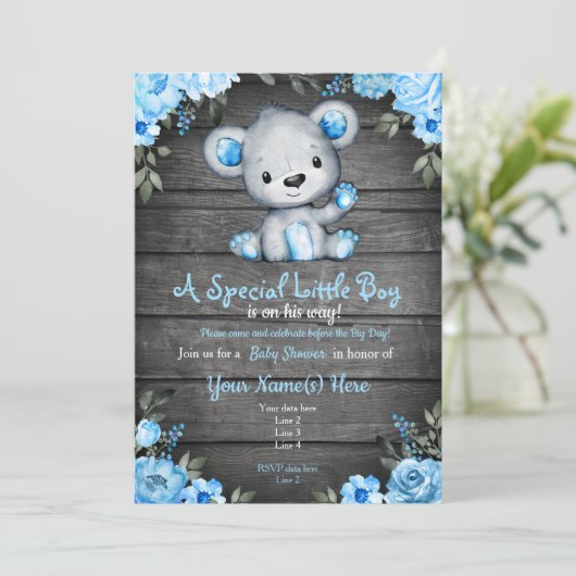 Blue Baby Bear Douche invitation rustique Invitati (Debout devant)