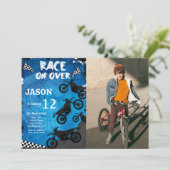 Blue Bike Anniversaire Photo Invitation (Debout devant)