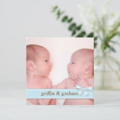 Blue Bow Twin Boys Baby Foto geboorteaankondiging Aankondiging (Staand voorkant)