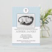 Blue Chevron Baby Baptism Christening Uitnodiging (Staand voorkant)