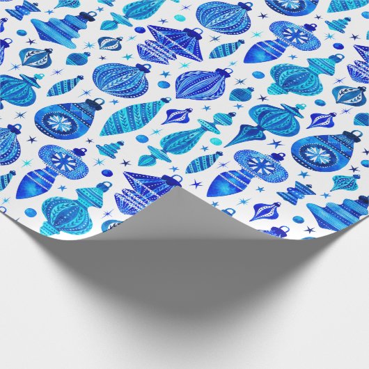 Blue Christmas Bauble Ornamenten in Waterverf Cadeaupapier (Hoek)