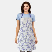Blue Coquette Bow Pattern Aangepaste naam Schort (Gedragen)