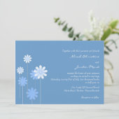Blue Daisy Wedding Uitnodiging (Staand voorkant)