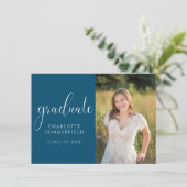 Blue Elegant Script Graduation Photo Invitation (Debout devant)