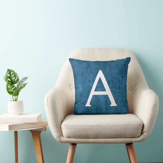 Blue Fabric Monogrammed Initiaal Accent Kussen (Stoel)