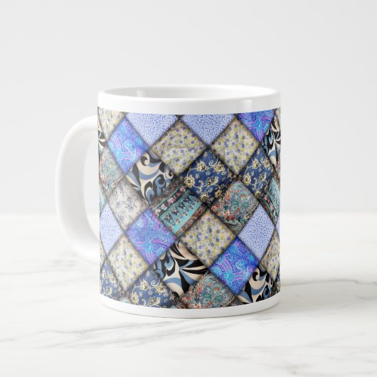 Blue Faux Patchwork Quilting Pattern Extra Grote Beker (Voorkant links)