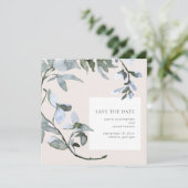 Blue Floral Greenery Wedding Enregistrer la carte  (Debout devant)