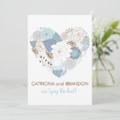 Blue Floral Heart Winter Wedding Invitation (Debout devant)