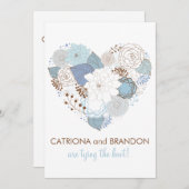 Blue Floral Heart Winter Wedding Invitation (Devant / Derrière)
