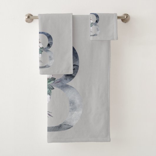 Blue Floral Monogram Initiaal B Grijze Handdoek Se (Insitu)