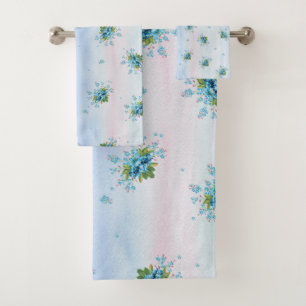 Blue forget-me-not's on a soft rose-blue