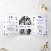Blue Hand Drawn Bow QR Code Photo Wedding Drieluik Uitnodiging (Binnen)