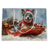 Blue Heeler Hond in Sledge Laat het Sneeuw Kerstmi Groot Cadeauzakje (Voorkant)