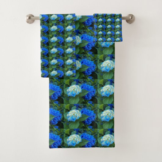 Blue Hydrangea Fleurit Serviette de bain fleurie (En situation)