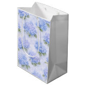 Blue Hydrangea Floral Medium Gift Bag Cadeauzakje (Achterkant Gekanteld)