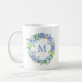 Blue Hydrangea Floral Wreath Monogram Koffie Mok (Links)