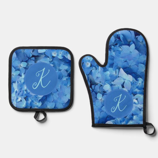 Blue Hydrangea Flowers Monogram Ovenwant & Pannenlap Set (Voorkant)