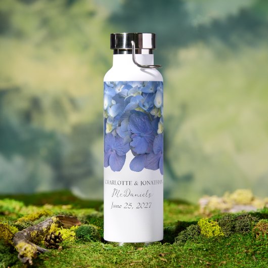 Blue Hydrangea Petals Wedding Personalized Names Waterfles (Buiten (Gedraaid)  )