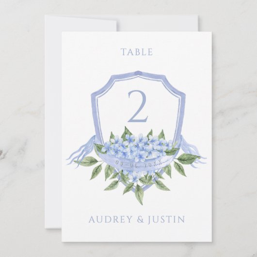Blue Hydrangea Wedding Crest Table Kaart (Achterkant)