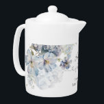 Blue Hydrangeas aquarelle baby shower cadeau<br><div class="desc">Blue Hydrangeas baby shower aquarelle théière cadeau. Des éléments correspondants sont disponibles.</div>