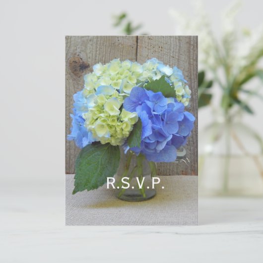 Blue Hydrangeas Mason Jar Mariage rustique RSVP (Debout devant)
