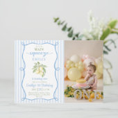 Blue Lemonade Birthday Photo Invitation (Debout devant)