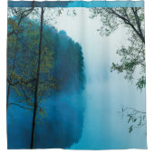 Blue Misty River Panoramic Uitzicht Foto Douchegordijn (Voorkant)