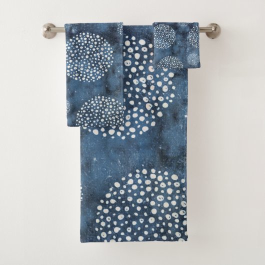  Blue Modern Shibori Indigo Bad Handdoek (Insitu)