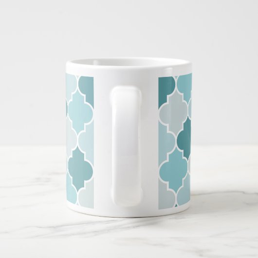 Blue Moroccan Trellis, Latticework, Quatrefoil Extra Grote Beker (Achterkant)