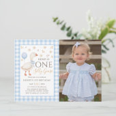 Blue One Gekke Goose 1st Birthday Photo Invitation Kaart (Staand voorkant)