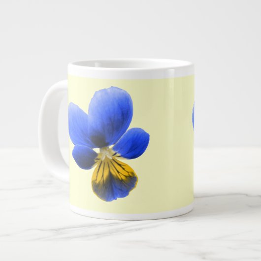 Blue Pansy Mok (Voorkant links)