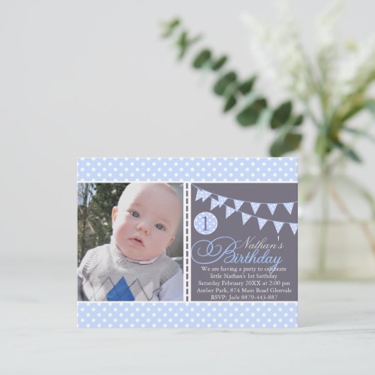 Blue Polka Dot Bunting Premier Invitation d'annive (Debout devant)