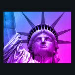 Blue Purple Pop Art Statue de la Liberté New York<br><div class="desc">American Iconic Symboles - Statue historique de la Liberté Gros plan Photo Numériquement Poster Edité</div>