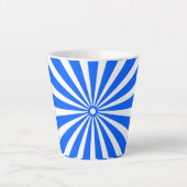 Blue Radiant Burst Mug – Bold Geometric Sunshine Latte Mok (Voorkant)