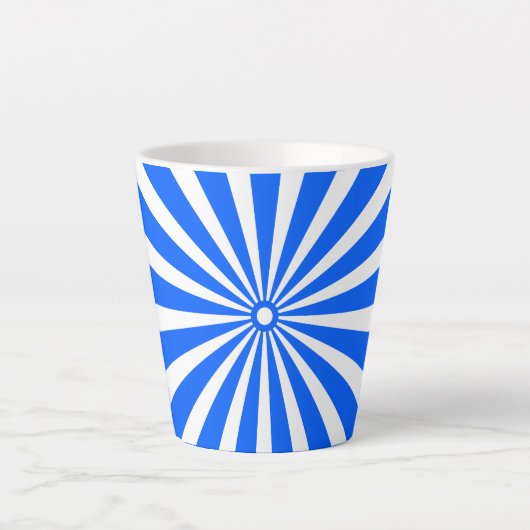 Blue Radiant Burst Mug – Bold Geometric Sunshine Latte Mok (Voorkant)