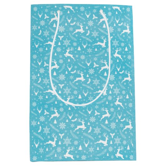 Blue Reindeer Pattern Merry Kerstsnowflakes Medium Cadeauzakje (Voorkant)