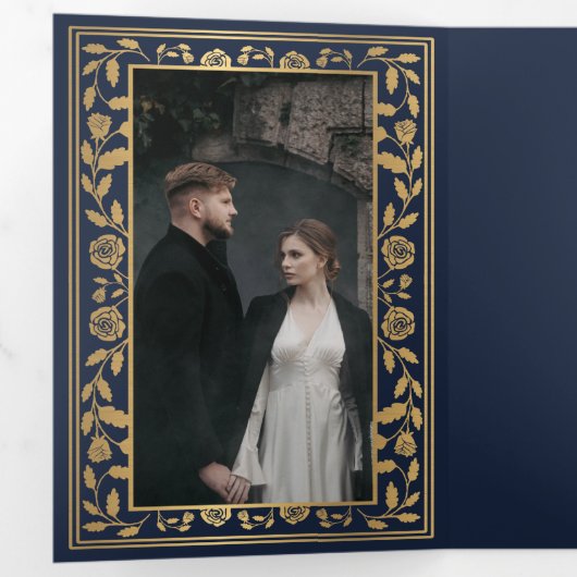 Blue Royal Medieval Sword Wedding Drieluik Uitnodiging (Binnenzijde eerst)