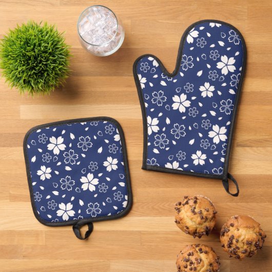Blue Sakura Pattern Ovenwant & Pannenlap Set (Top down)