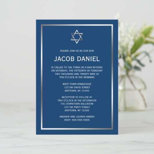 Blue Silver Star de David Bar Mitzvah Invitations (Debout devant)