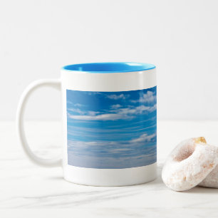 Blue Sky met Cloud Streaks Tweekleurige Koffiemok