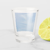 Blue Sky met White Clouds Abstracte Natuur Foto Shot Glas (Achterkant)