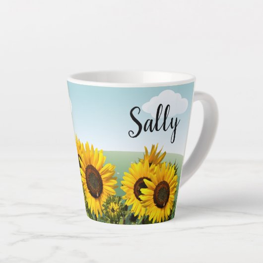 Blue Sky Zonnebloem en Vlinder gepersonaliseerd Latte Mok (Rechterhoek)